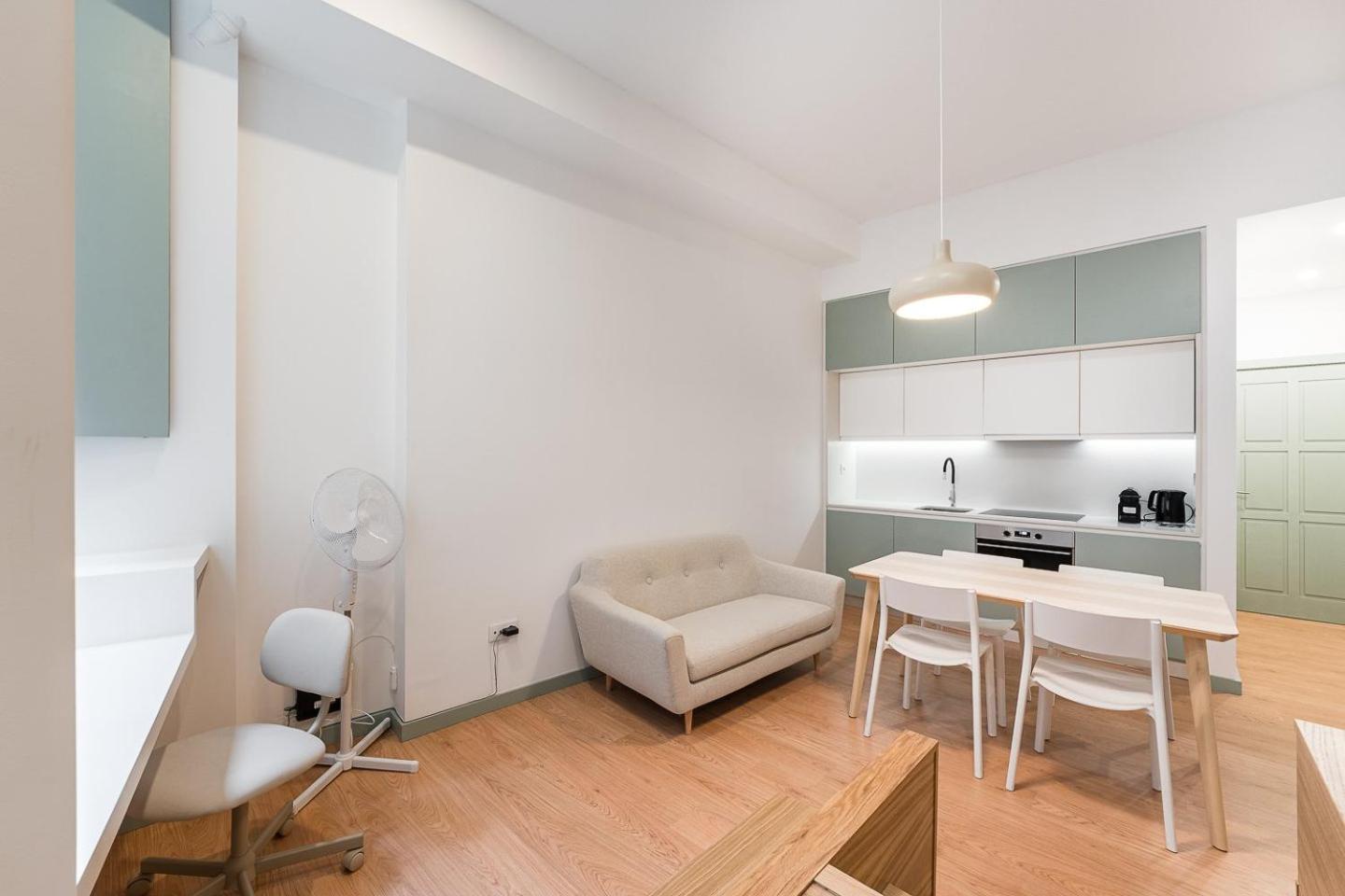 Guestready - A Modern Stay In Downtown Порту Экстерьер фото